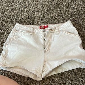 Women’s cream cargo/jean shorts size 3/26